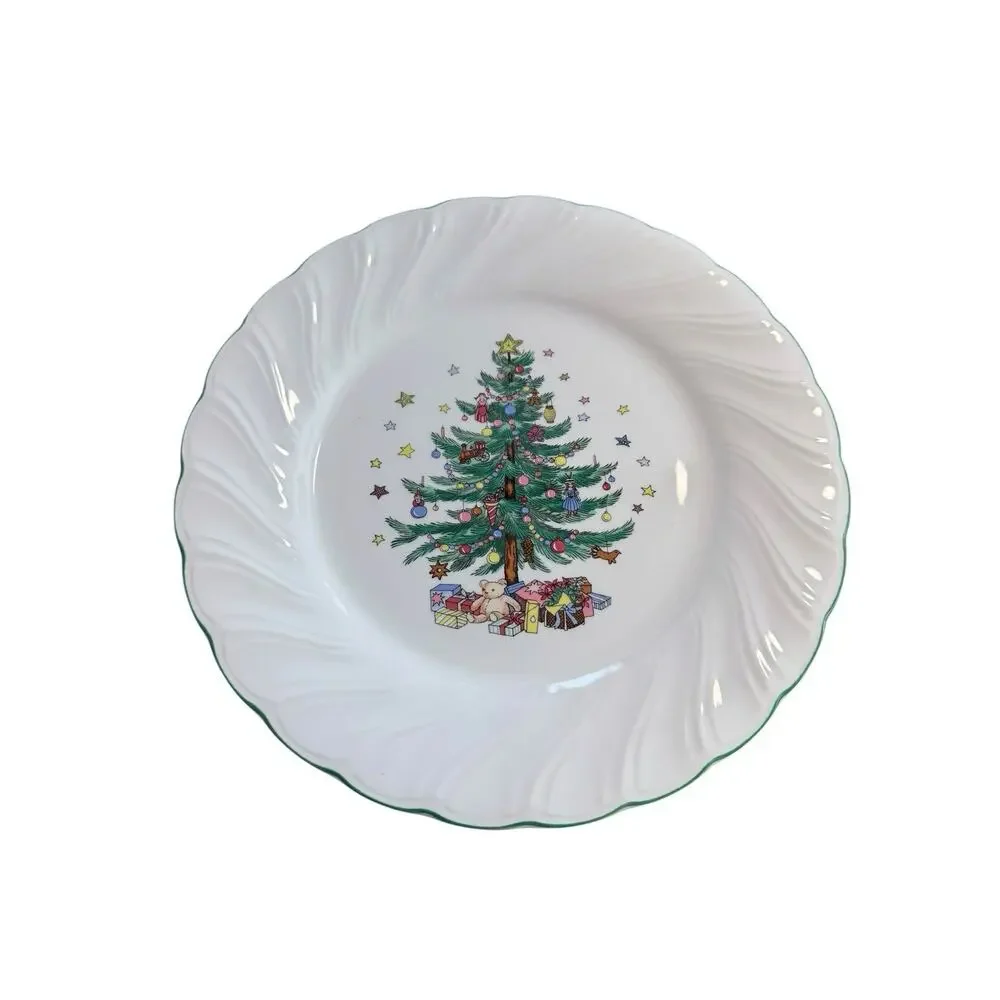 Nikko Happy Holidays Dinner Plates 10.5